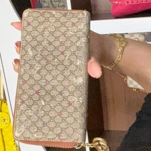 32. Gucci Zip Sold As Is Desc In Live No Cancel/returns